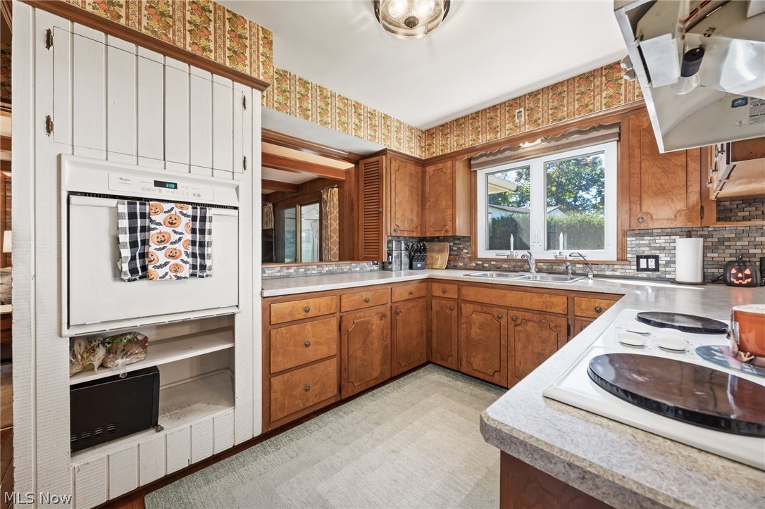 130 E Wellock Drive Akron OH 44319