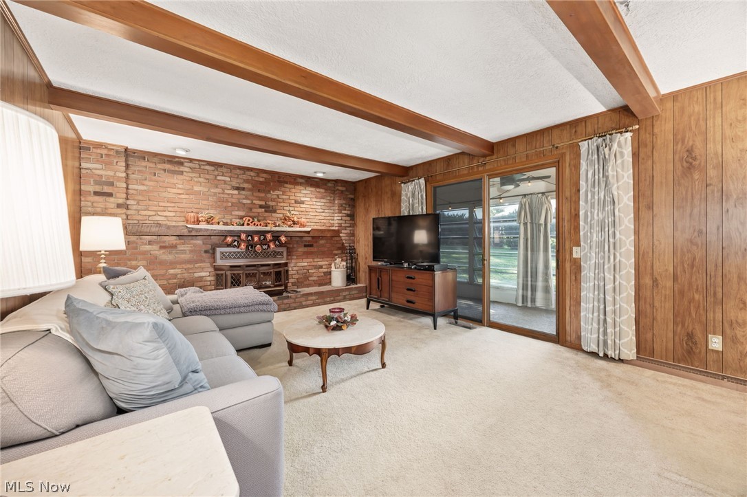 130 E Wellock Drive Akron OH 44319