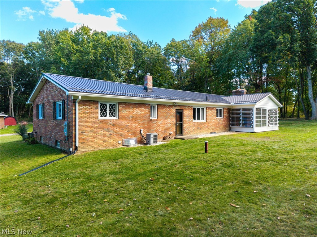 130 E Wellock Drive Akron OH 44319