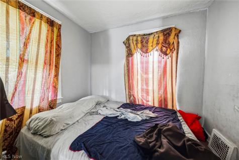 9404 Benham Avenue Cleveland OH 44105