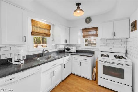 4202 Colony Road South Euclid OH 44121