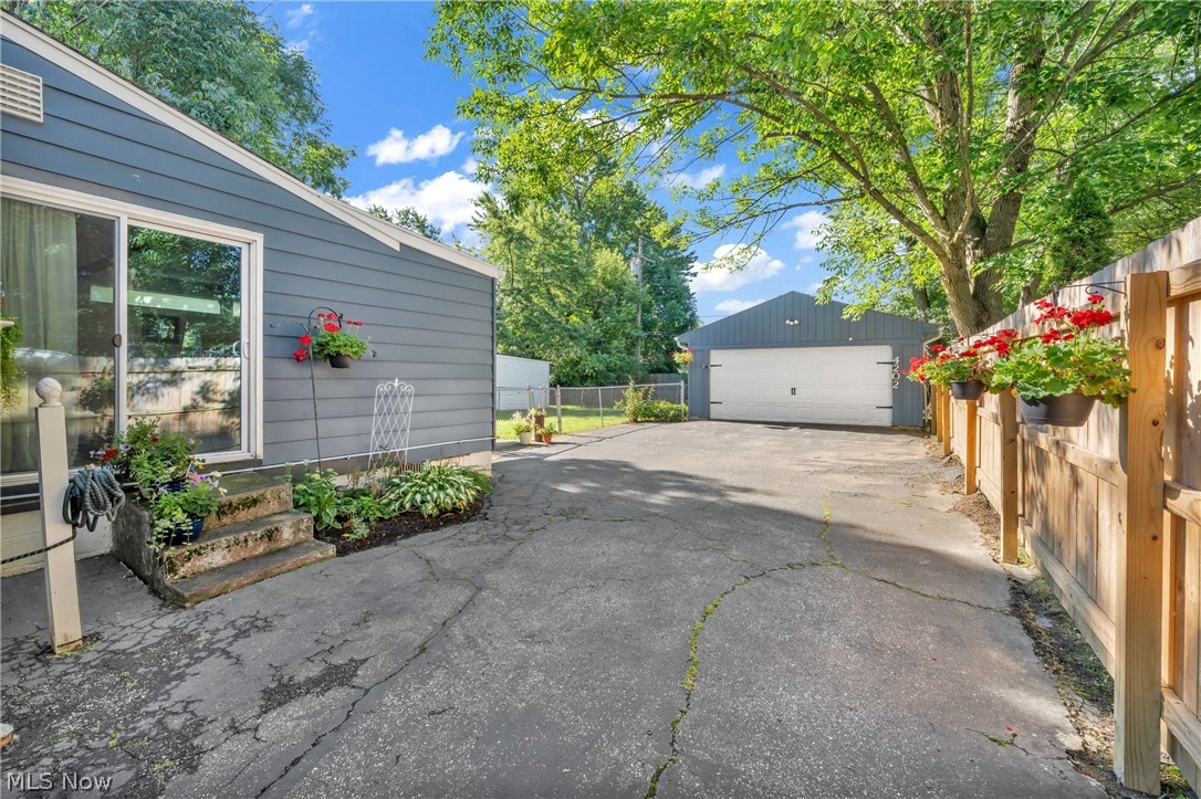 4202 Colony Road South Euclid OH 44121