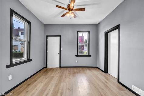 7041 Roy Avenue Cleveland OH 44104