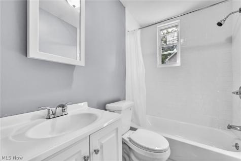 7041 Roy Avenue Cleveland OH 44104