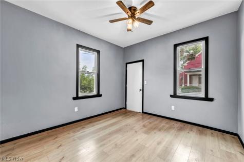 7041 Roy Avenue Cleveland OH 44104
