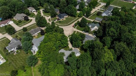 35 W Maple Drive Seville OH 44273