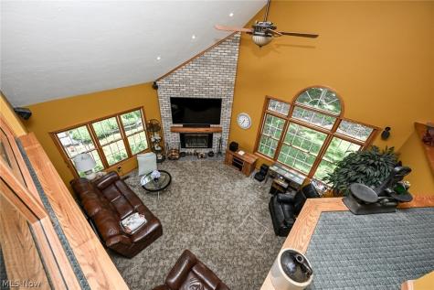 35 W Maple Drive Seville OH 44273