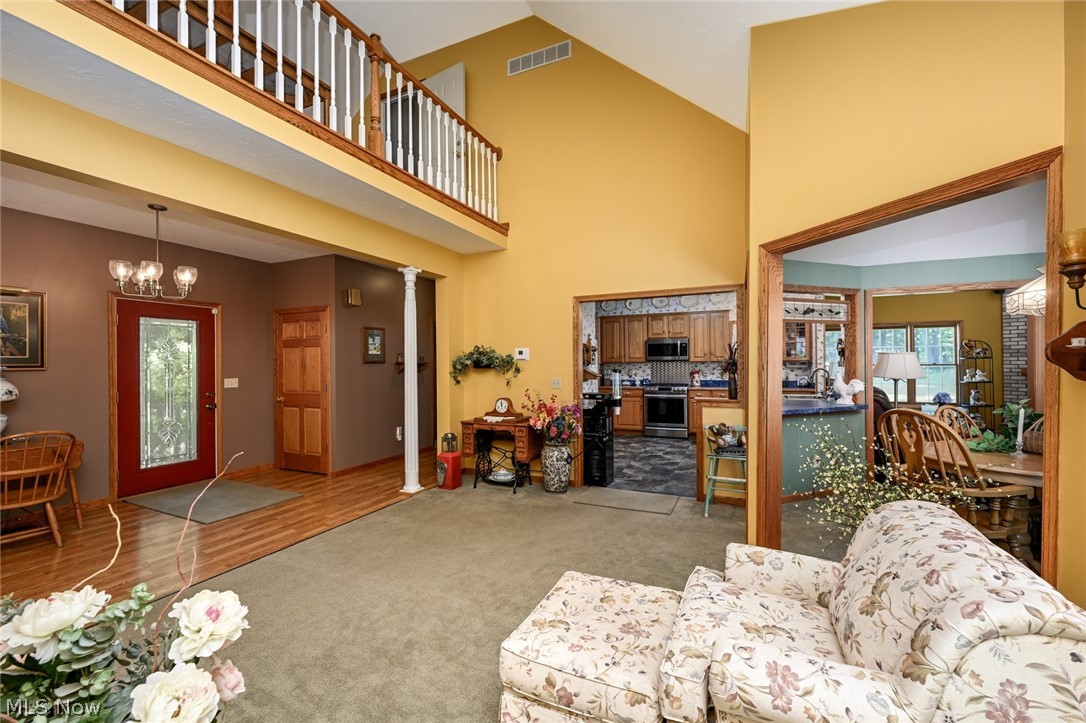 35 W Maple Drive Seville OH 44273