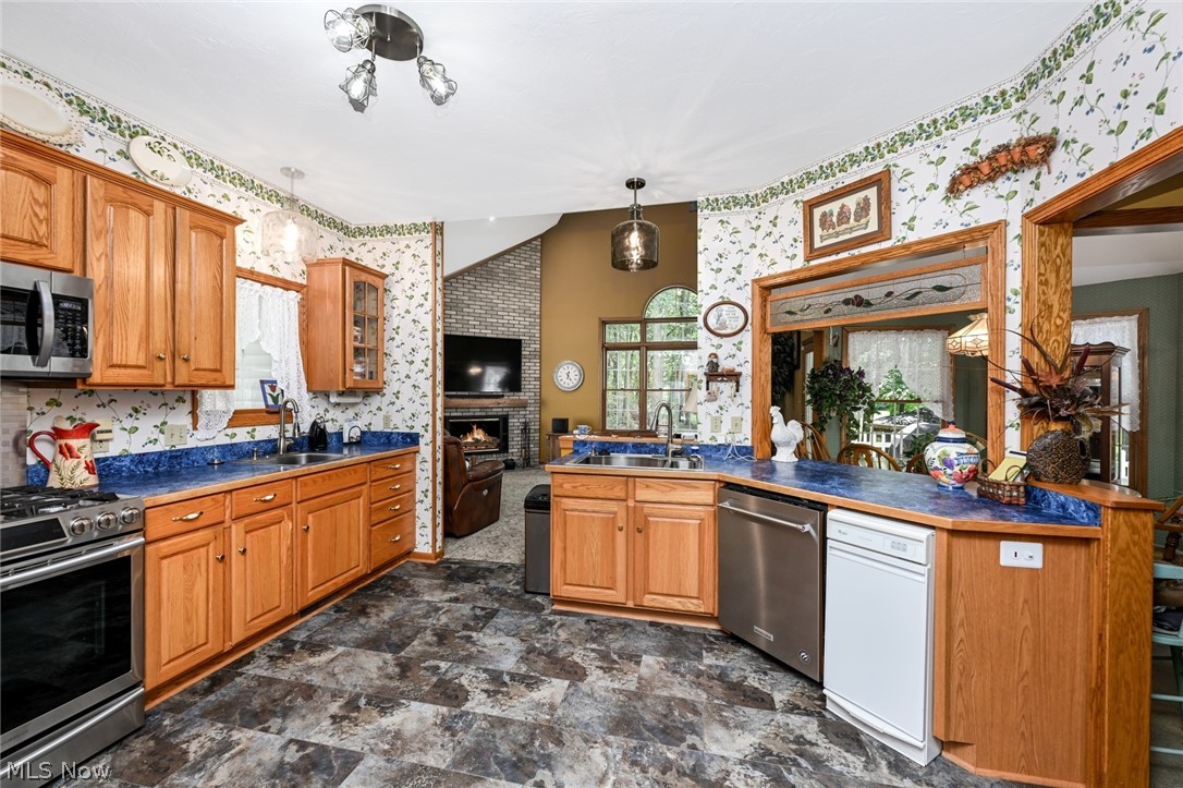 35 W Maple Drive Seville OH 44273