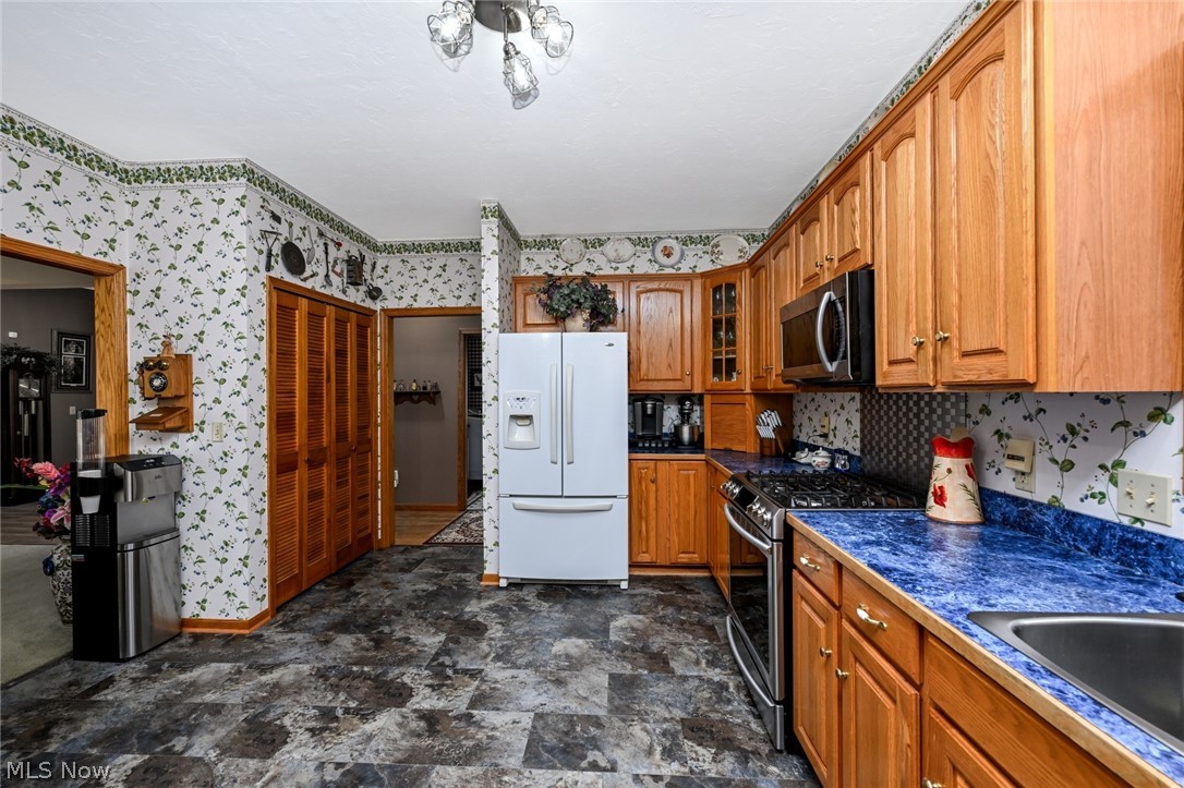 35 W Maple Drive Seville OH 44273