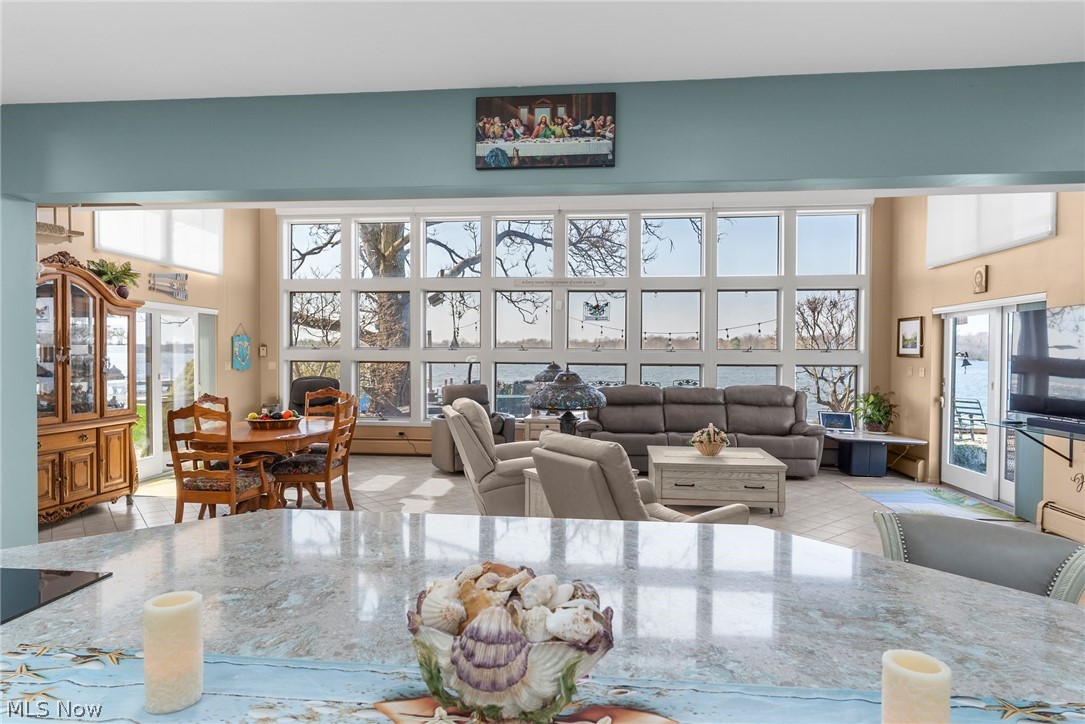 2154 River Road NE Lake Milton OH 44429