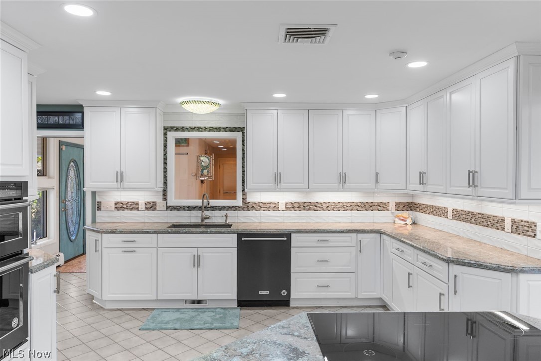 2154 River Road NE Lake Milton OH 44429