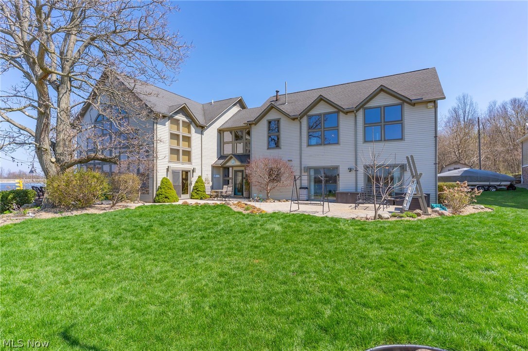 2154 River Road NE Lake Milton OH 44429