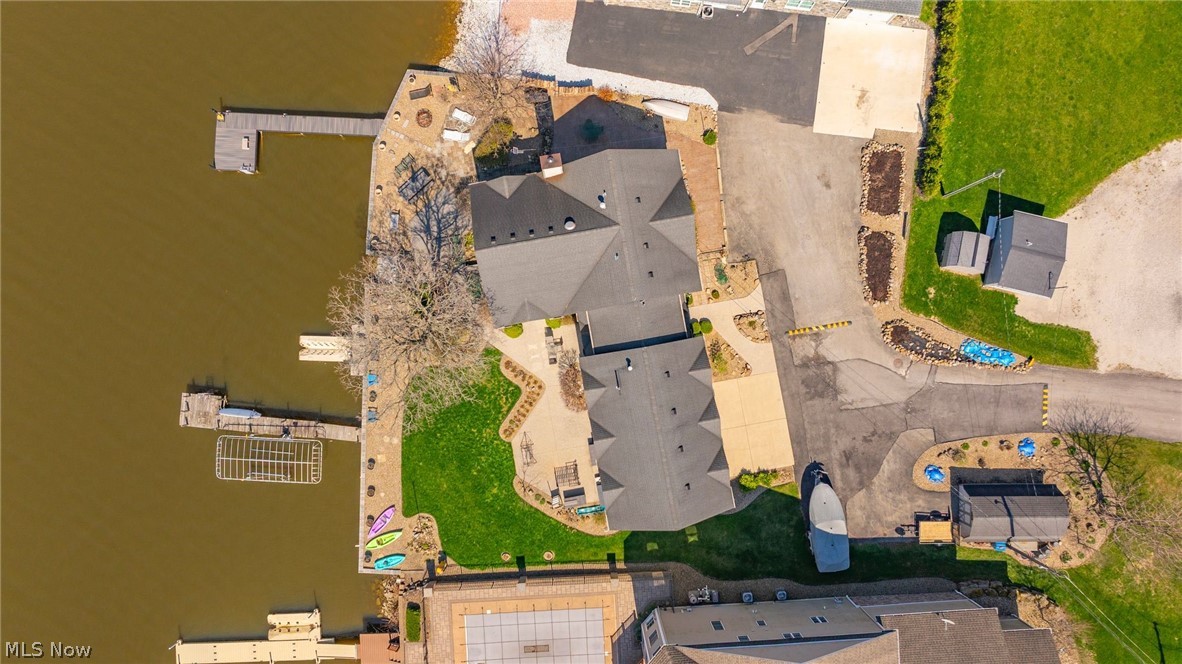 2154 River Road NE Lake Milton OH 44429