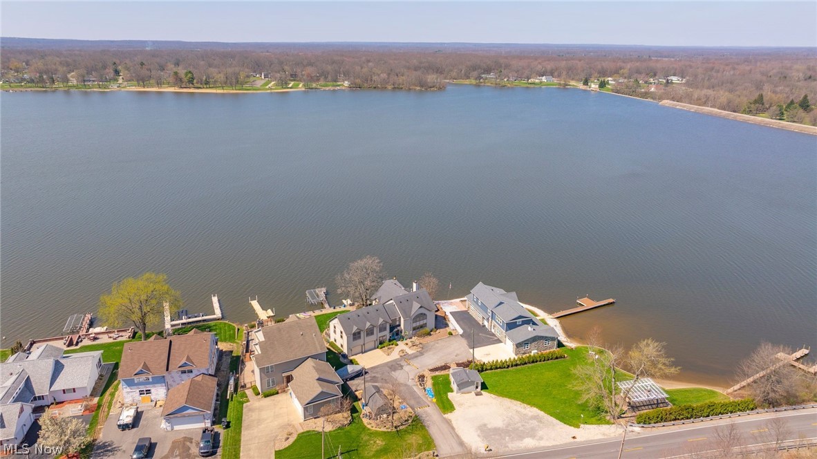 2154 River Road NE Lake Milton OH 44429