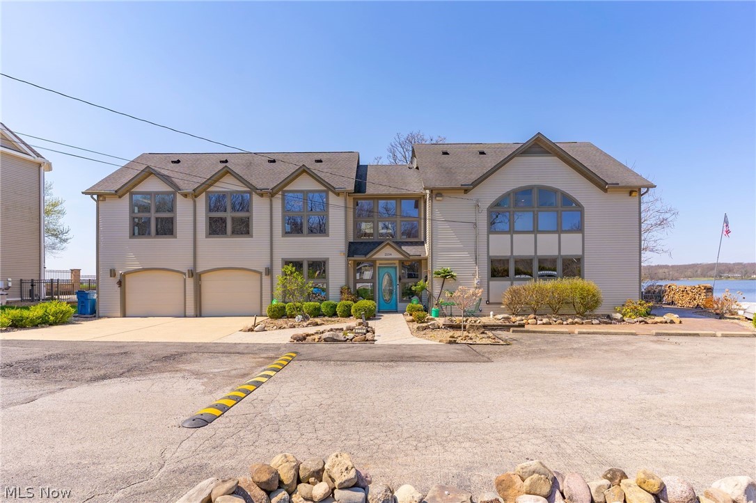 2154 River Road NE Lake Milton OH 44429