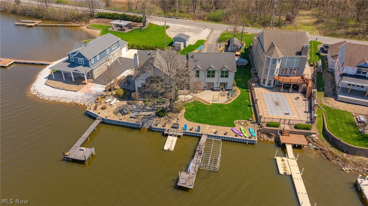 2154 River Road NE Lake Milton OH 44429