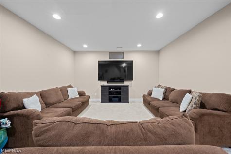 2631 Palmer Lane Avon OH 44011