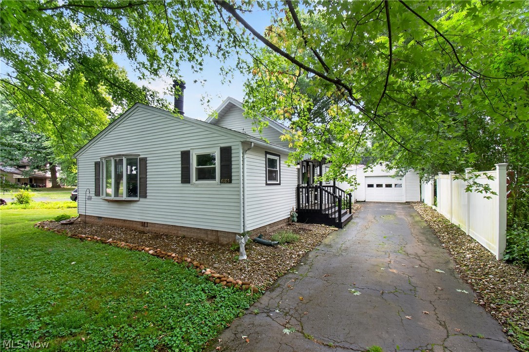 4185 Beckel Avenue NE Sandyville OH 44643