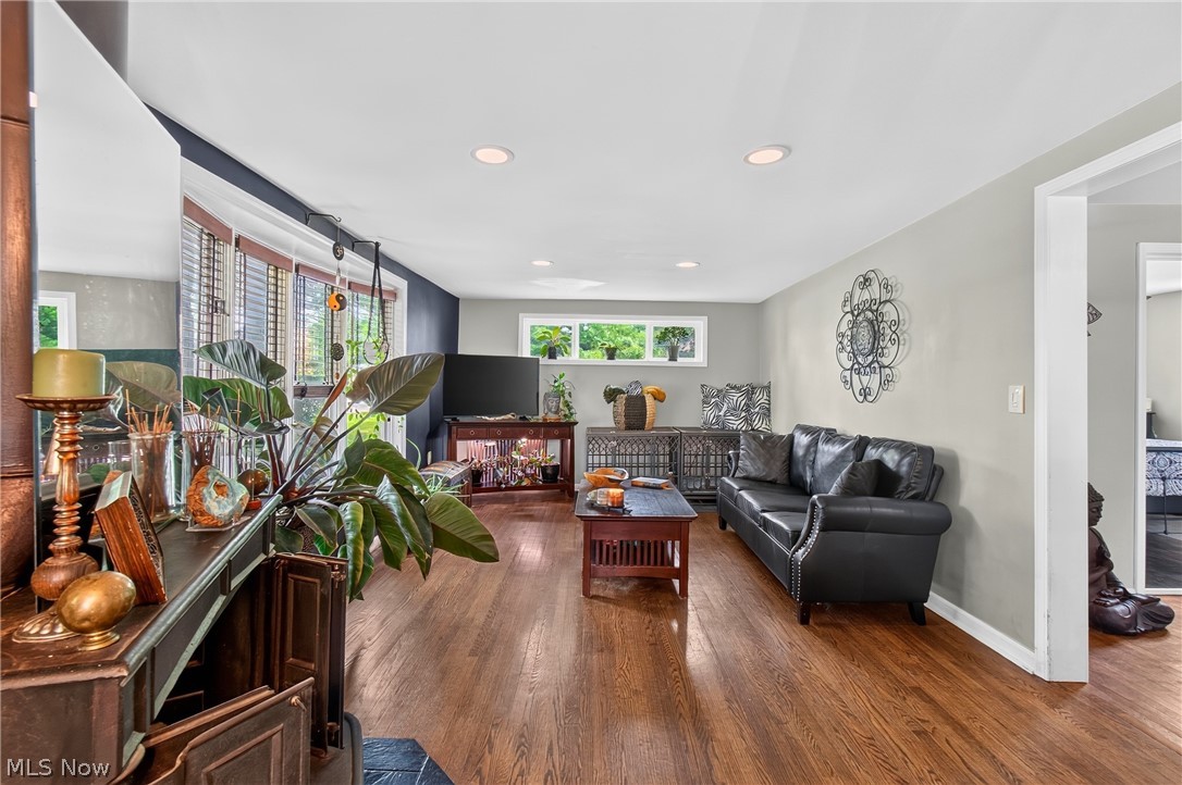 4185 Beckel Avenue NE Sandyville OH 44643