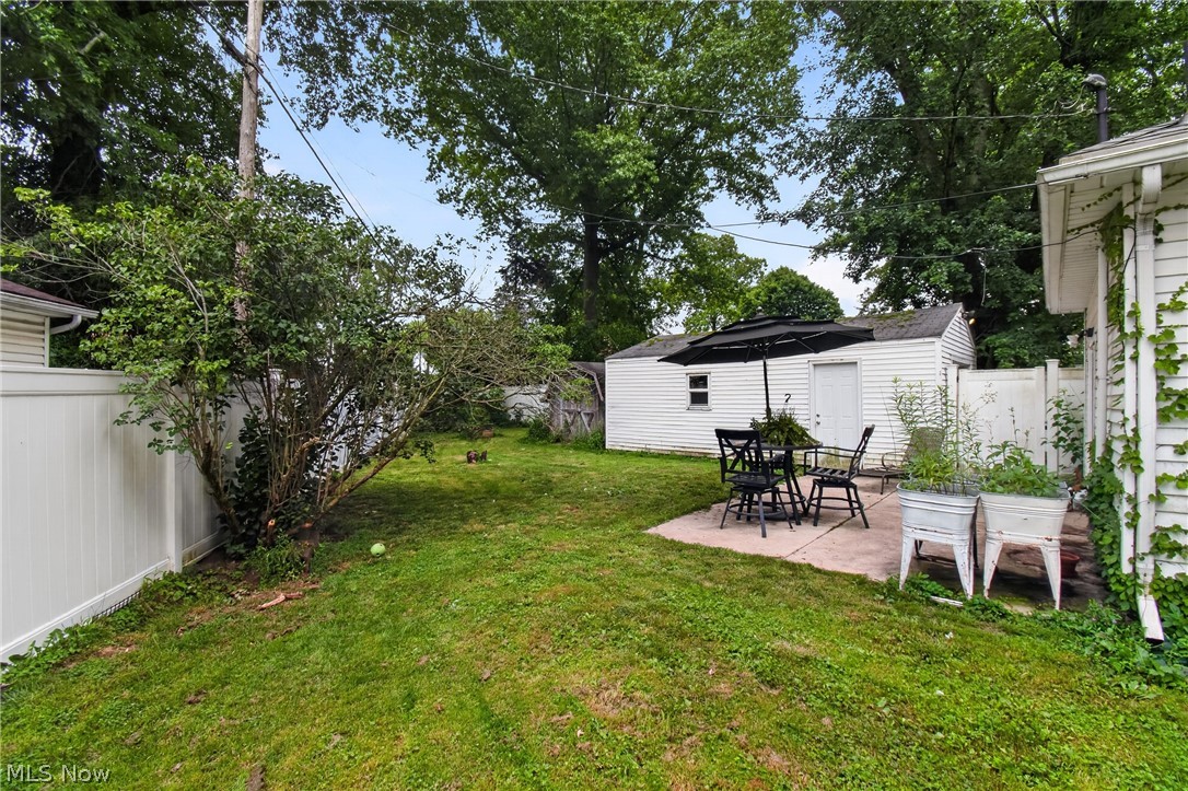 4185 Beckel Avenue NE Sandyville OH 44643
