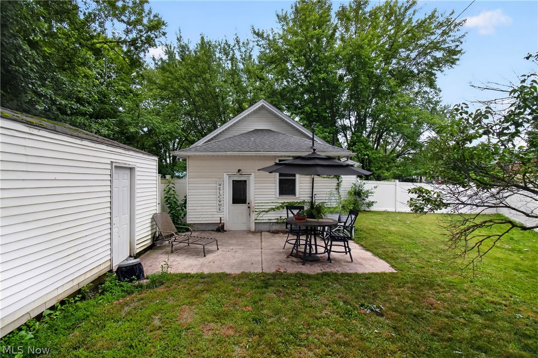 4185 Beckel Avenue NE Sandyville OH 44643