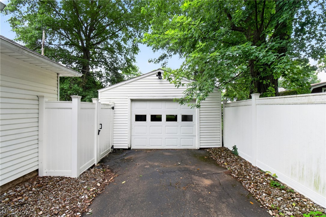 4185 Beckel Avenue NE Sandyville OH 44643
