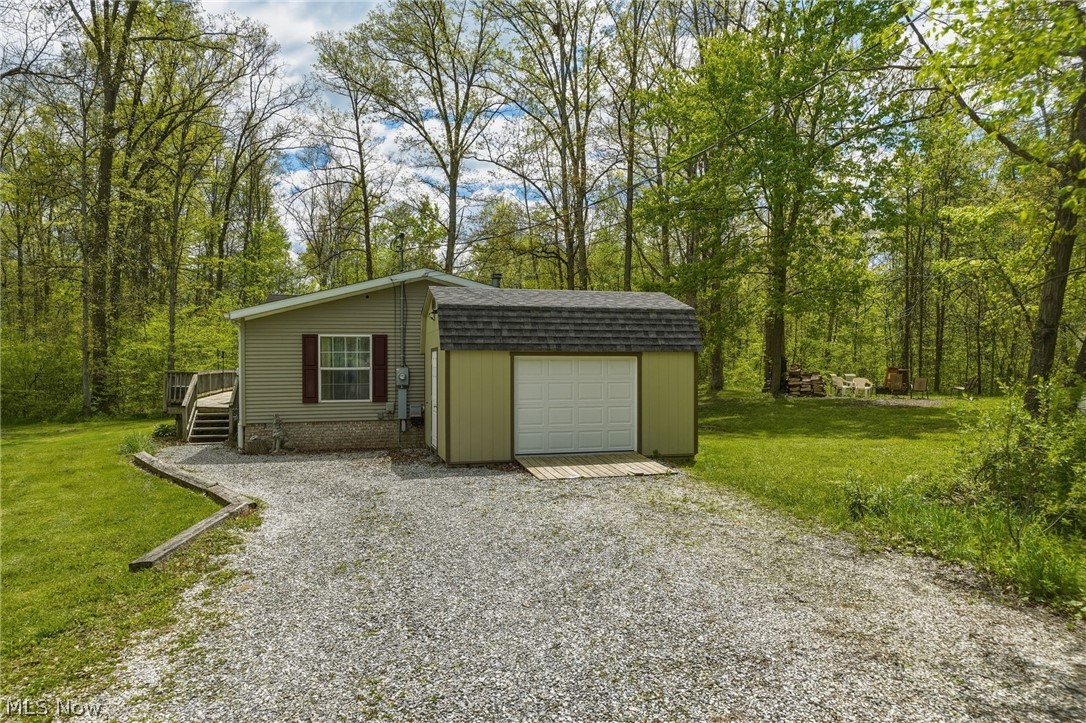 4613 N Lake Road West Farmington OH 44491