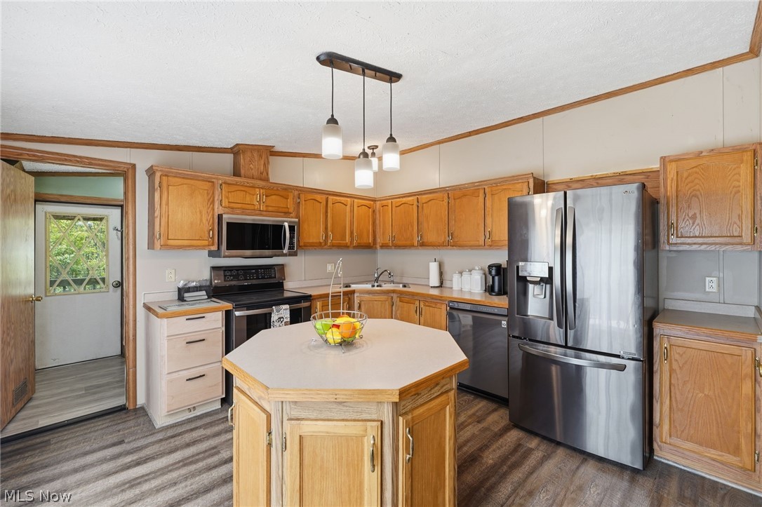 4613 N Lake Road West Farmington OH 44491