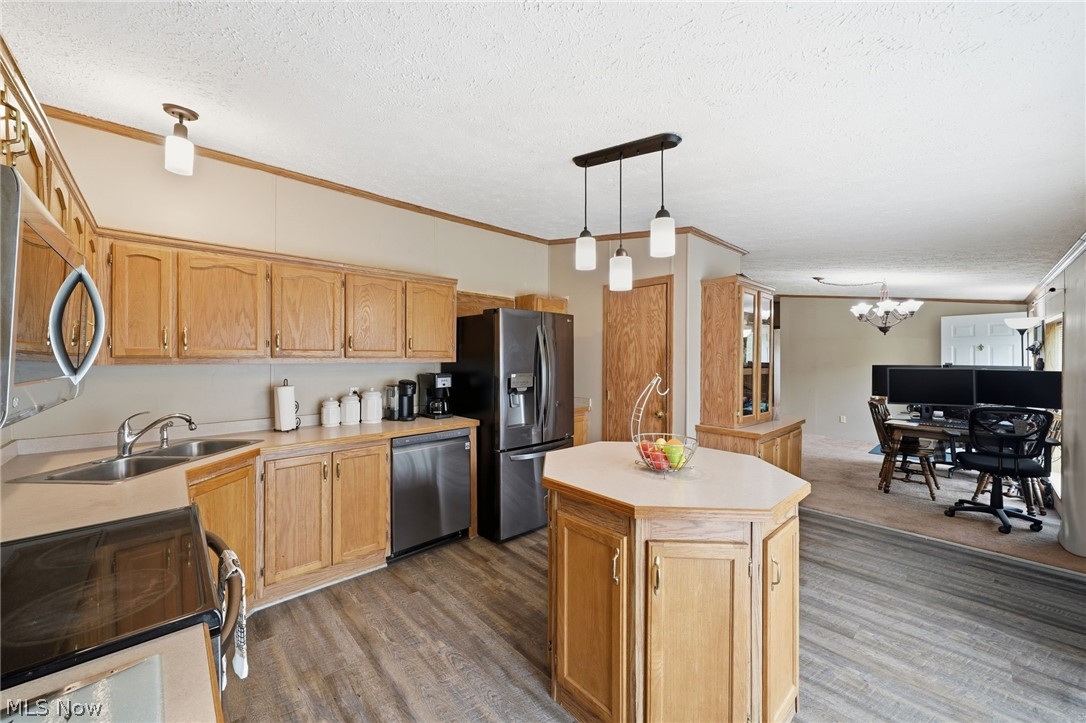 4613 N Lake Road West Farmington OH 44491