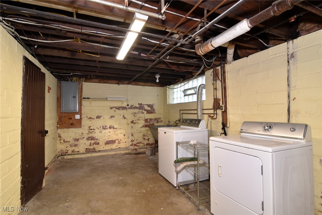 2480 Lee Road Cleveland Heights OH 44118