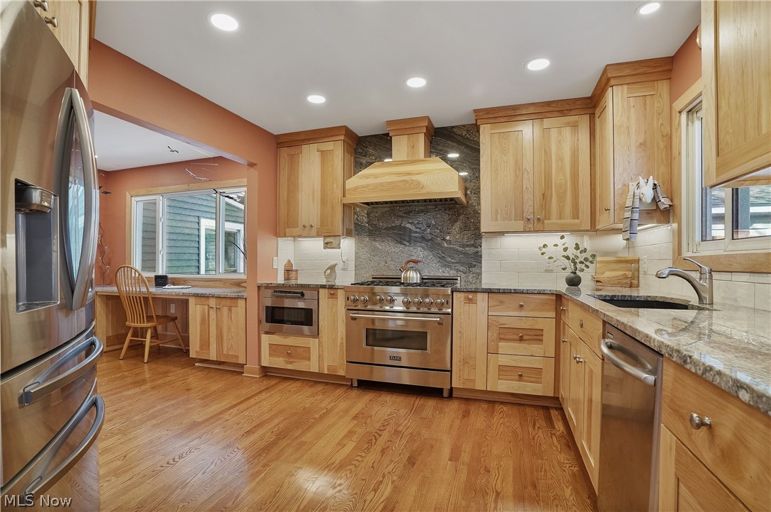 2822 Lakeland Parkway Silver Lake OH 44224