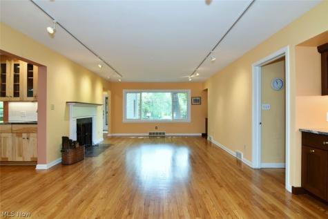 2822 Lakeland Parkway Silver Lake OH 44224