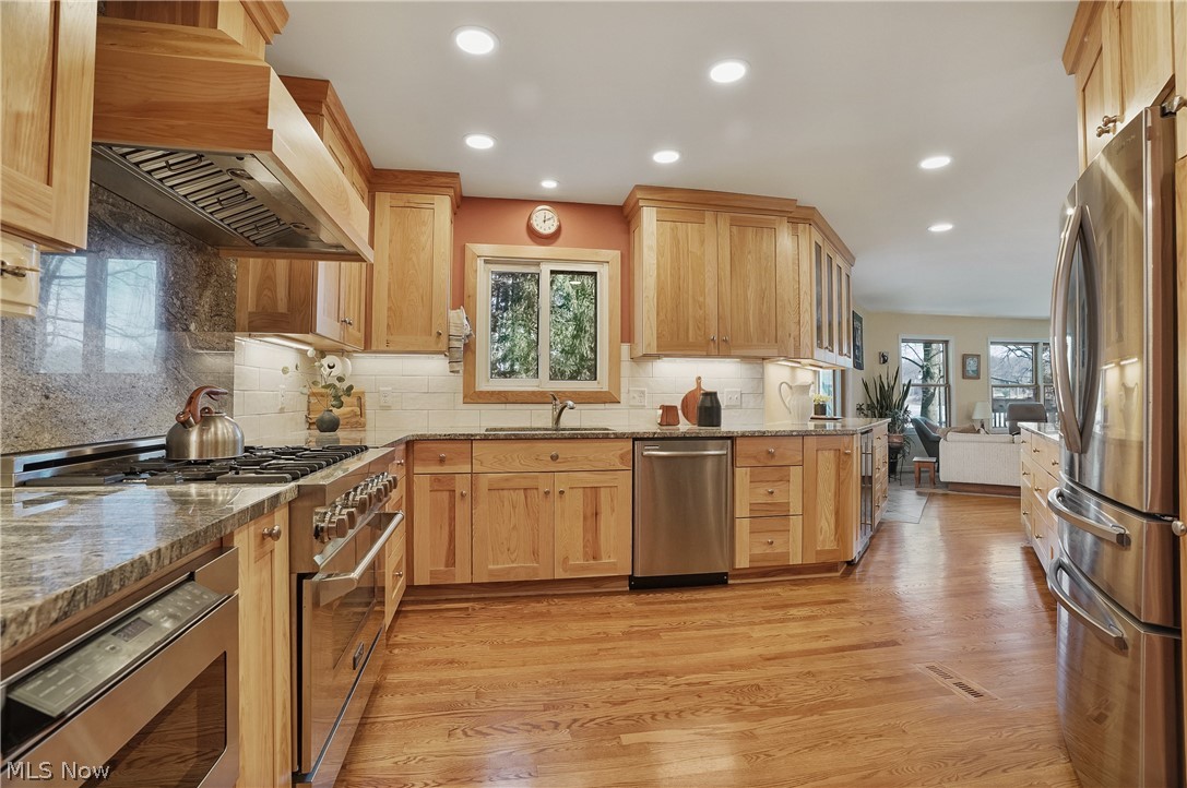 2822 Lakeland Parkway Silver Lake OH 44224