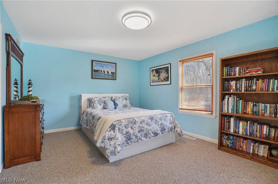 2822 Lakeland Parkway Silver Lake OH 44224