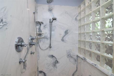 2822 Lakeland Parkway Silver Lake OH 44224