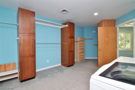 2822 Lakeland Parkway Silver Lake OH 44224