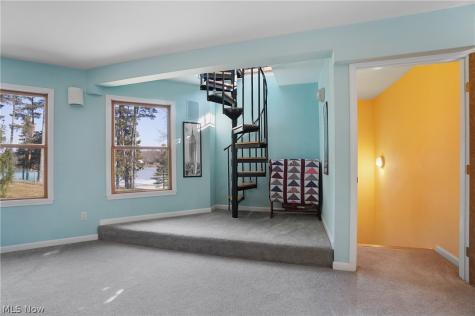2822 Lakeland Parkway Silver Lake OH 44224