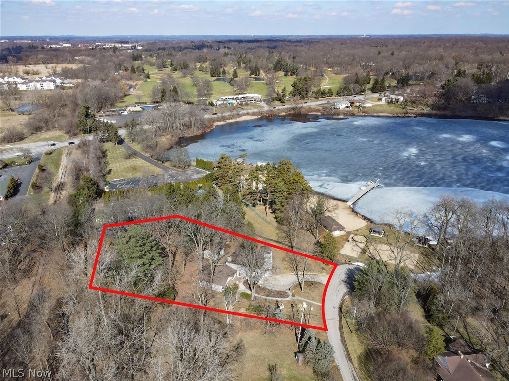 2822 Lakeland Parkway Silver Lake OH 44224