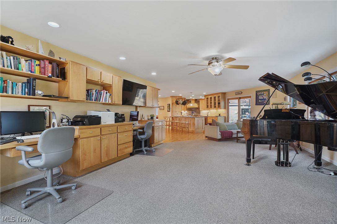 2822 Lakeland Parkway Silver Lake OH 44224
