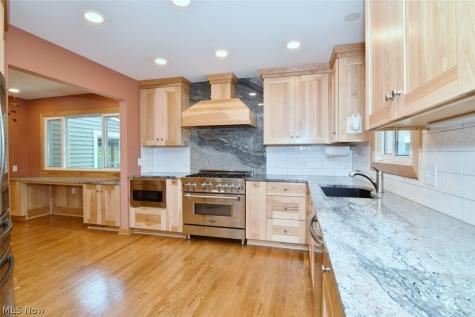 2822 Lakeland Parkway Silver Lake OH 44224