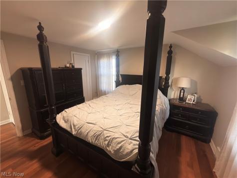 922 Milford Street NE Canton OH 44714