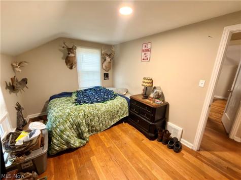 922 Milford Street NE Canton OH 44714