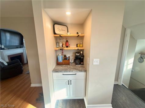 922 Milford Street NE Canton OH 44714