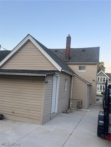 2168 W 81st Street Cleveland OH 44102
