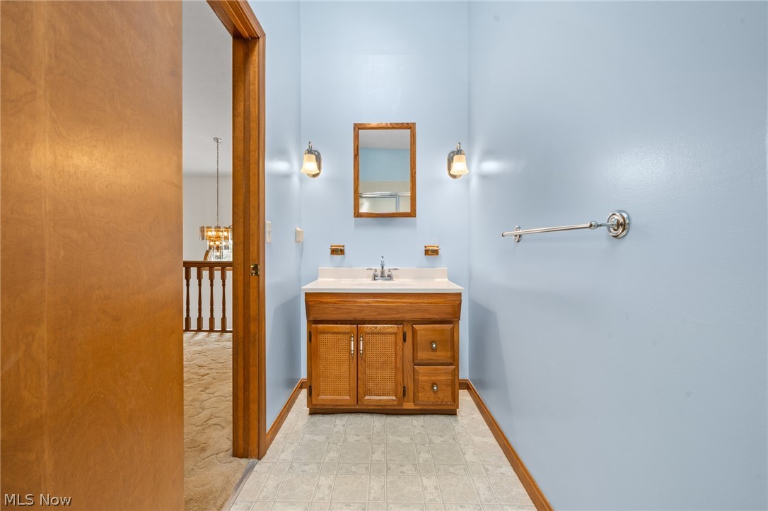 8572 Lake In The Woods Trail Chagrin Falls OH 44023