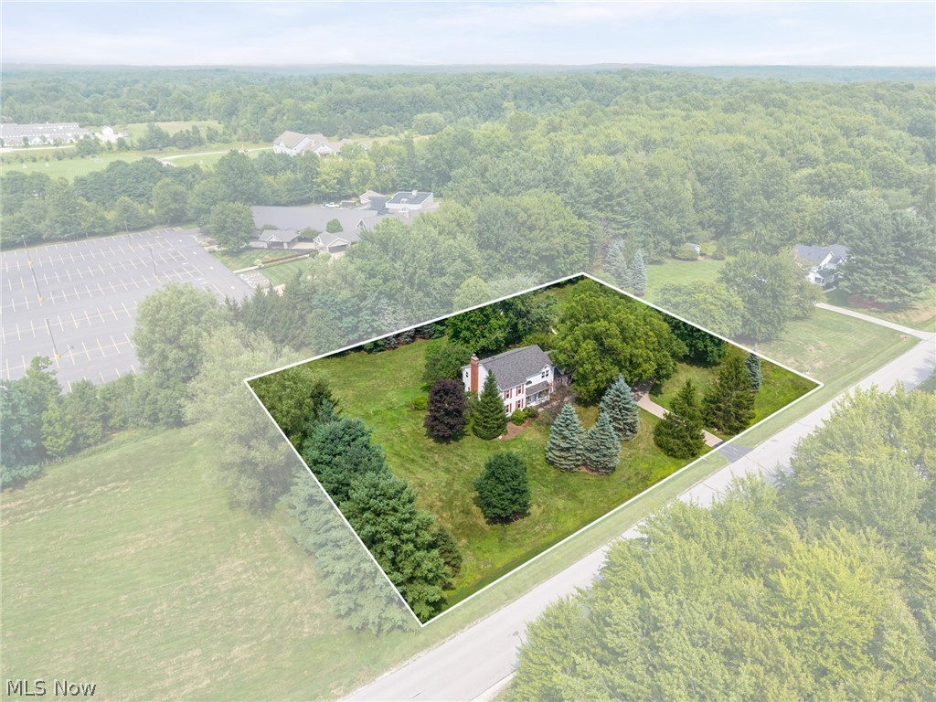 8572 Lake In The Woods Trail Chagrin Falls OH 44023