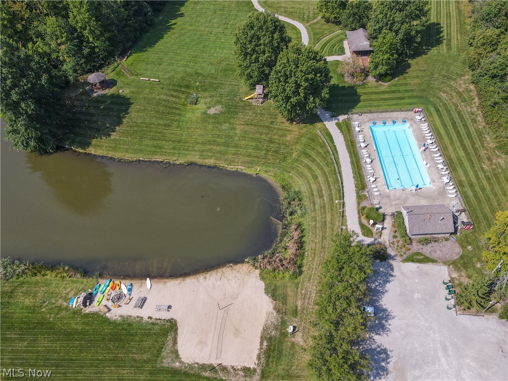 8572 Lake In The Woods Trail Chagrin Falls OH 44023
