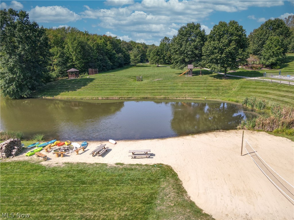 8572 Lake In The Woods Trail Chagrin Falls OH 44023