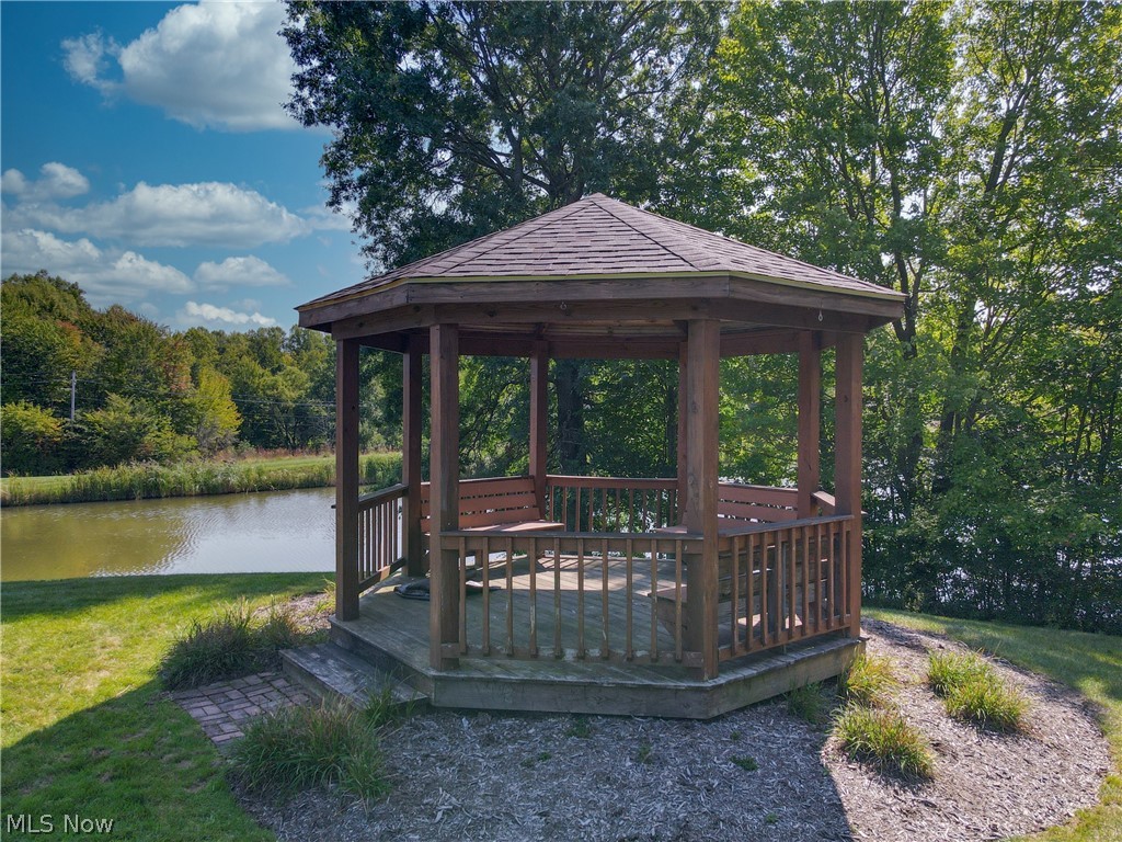 8572 Lake In The Woods Trail Chagrin Falls OH 44023